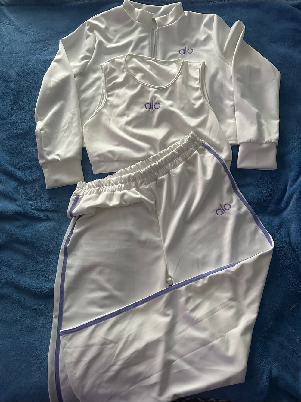 Alo Ladies 3-Piece Athletic Track Pants Suit